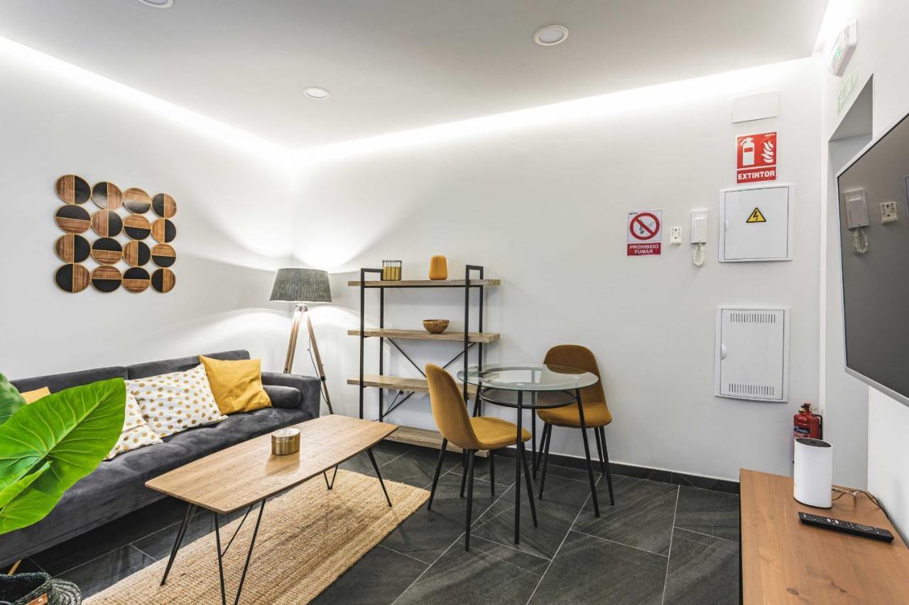 Apartamentos Caceres Central Suites "Torres De Caceres" Екстер'єр фото